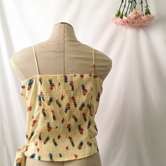 Ruffle Top - Picture 4 of 8